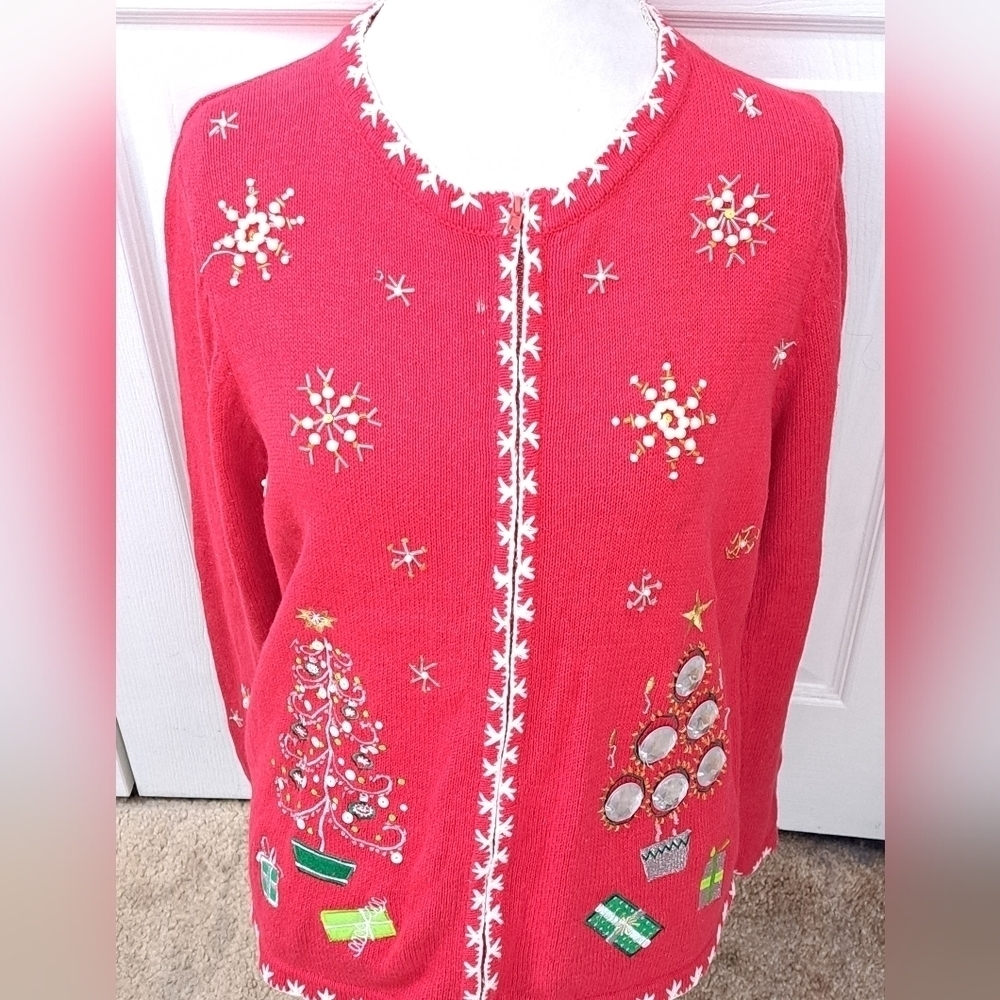Red Christmas Cardigan With Embellishments     Size PM